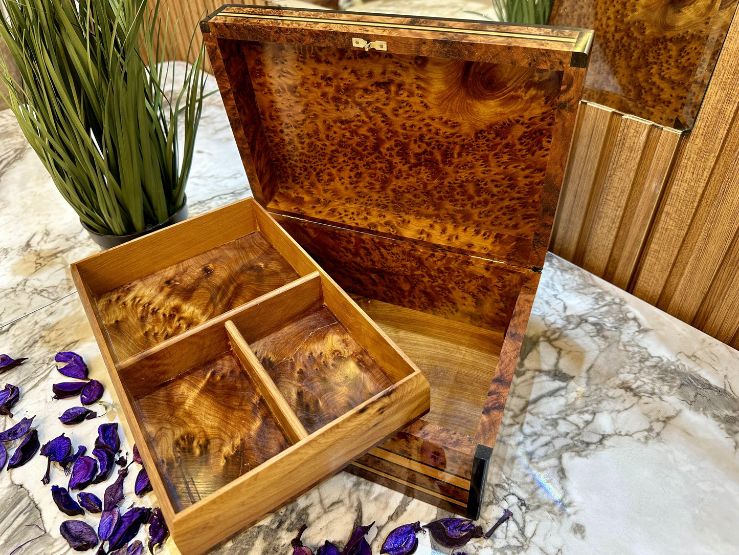 Jewelry box organizer with key luxury gift box